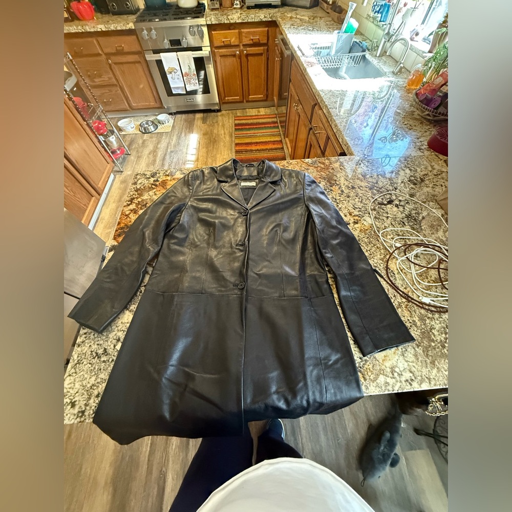 Lord and Taylor black leather jacket . Vintage !
